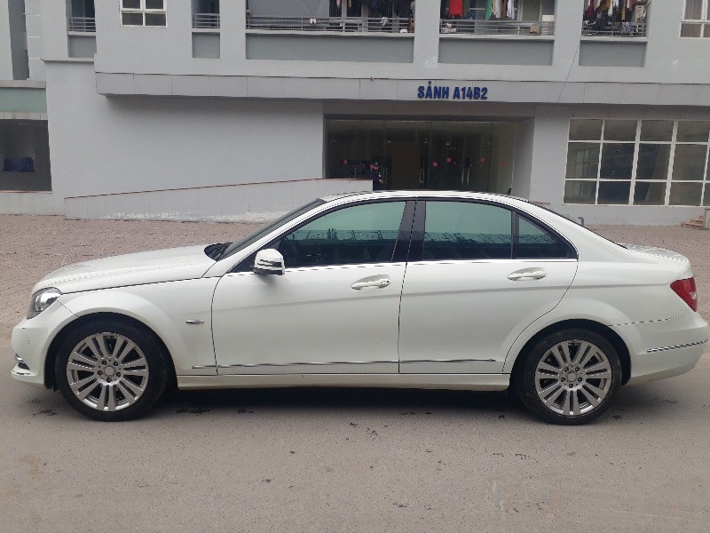 Mercedes-Benz C250 2012 - Bán xe Mercedes C250 đời 2012, màu trắng, nhập khẩu, giá tốt