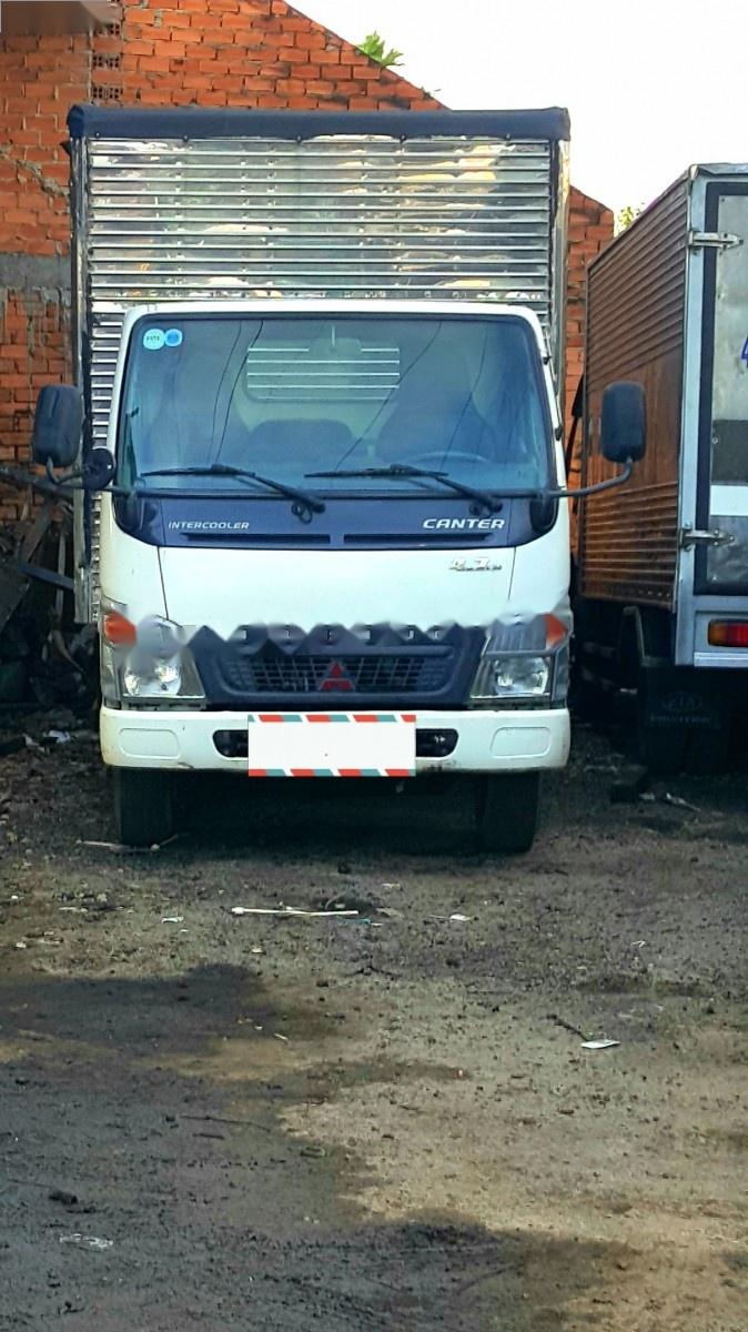 Mitsubishi Canter 2009 - Cần bán xe Mitsubishi Canter đời 2009, màu trắng