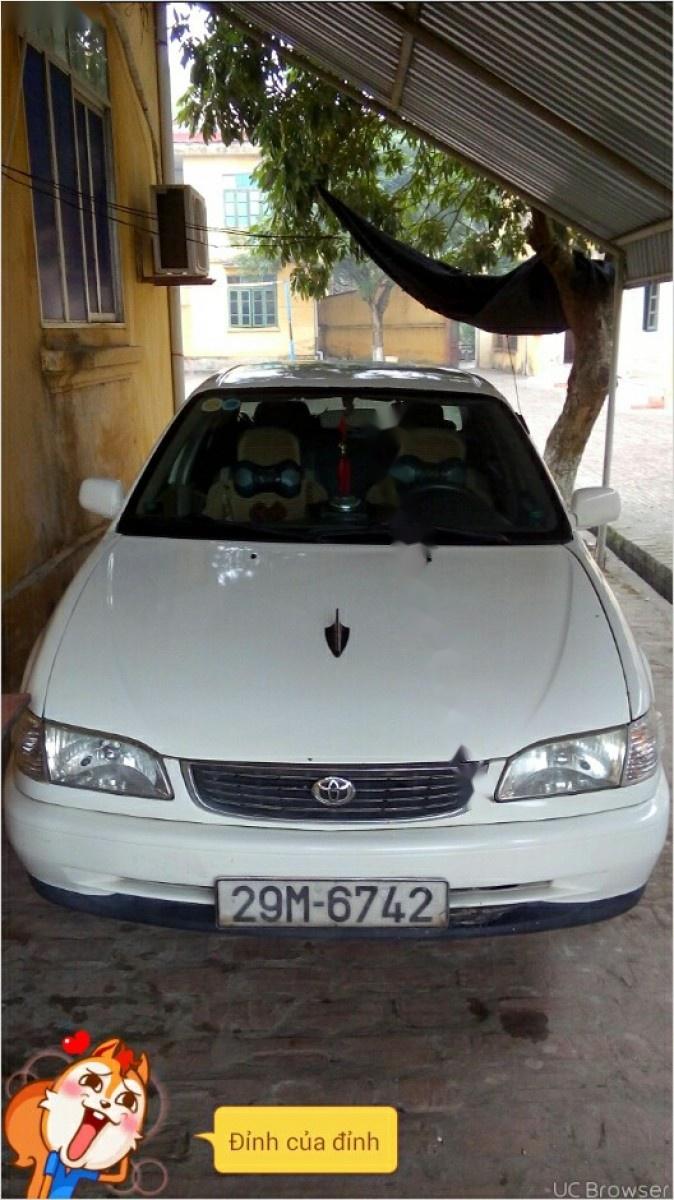 Toyota Corolla 2001 - Bán Toyota Corolla đời 2001, màu trắng, xe nhập xe gia đình, giá tốt