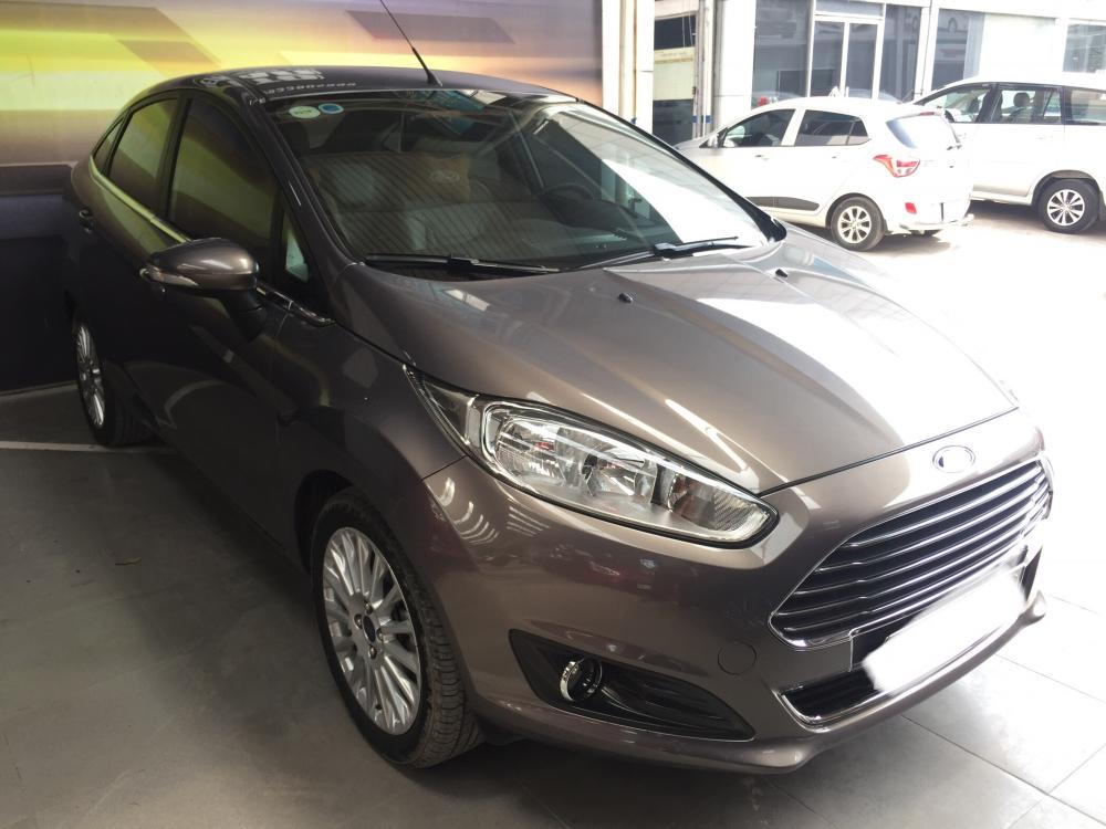 Ford Fiesta Titanium 2015 - Bán xe Ford Fiesta Titanium năm 2015 (đúng chất), màu nâu, giá thương lượng