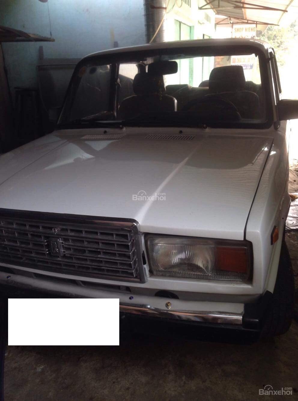 Lada 2107 1989 - Bán ô tô Lada 2107 đời 1989, màu trắng, giá chỉ 45 triệu