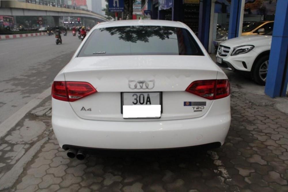 Audi A4  2.0T 2009 - Cần bán xe Audi A4 2.0T đời 2009, màu trắng, nhập khẩu