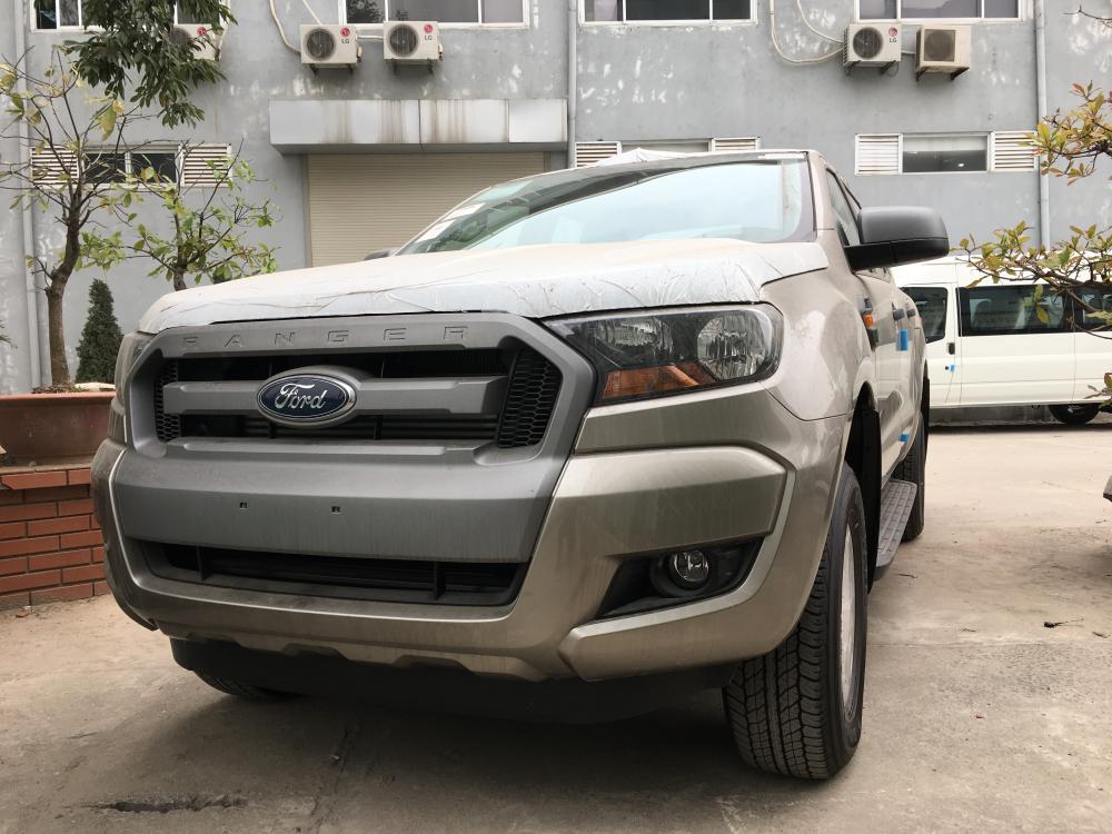 Ford Ranger XLS 4x2 MT  2017 - Khuyến mại lớn các phiên bản Ford Ranger XLS mới 100%, hỗ trợ trả góp và hoàn thiện thủ tục đăng ký, đăng kiểm