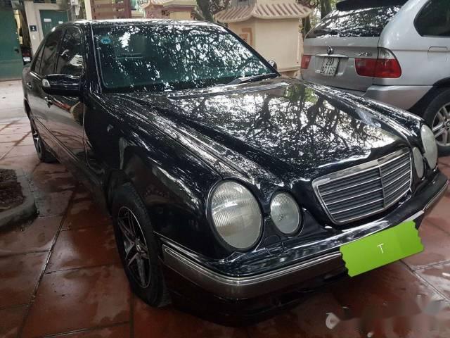 Mercedes-Benz E class  E240   2001 - Chính chủ bán xe Mercedes E240 2001, màu đen, nhập khẩu