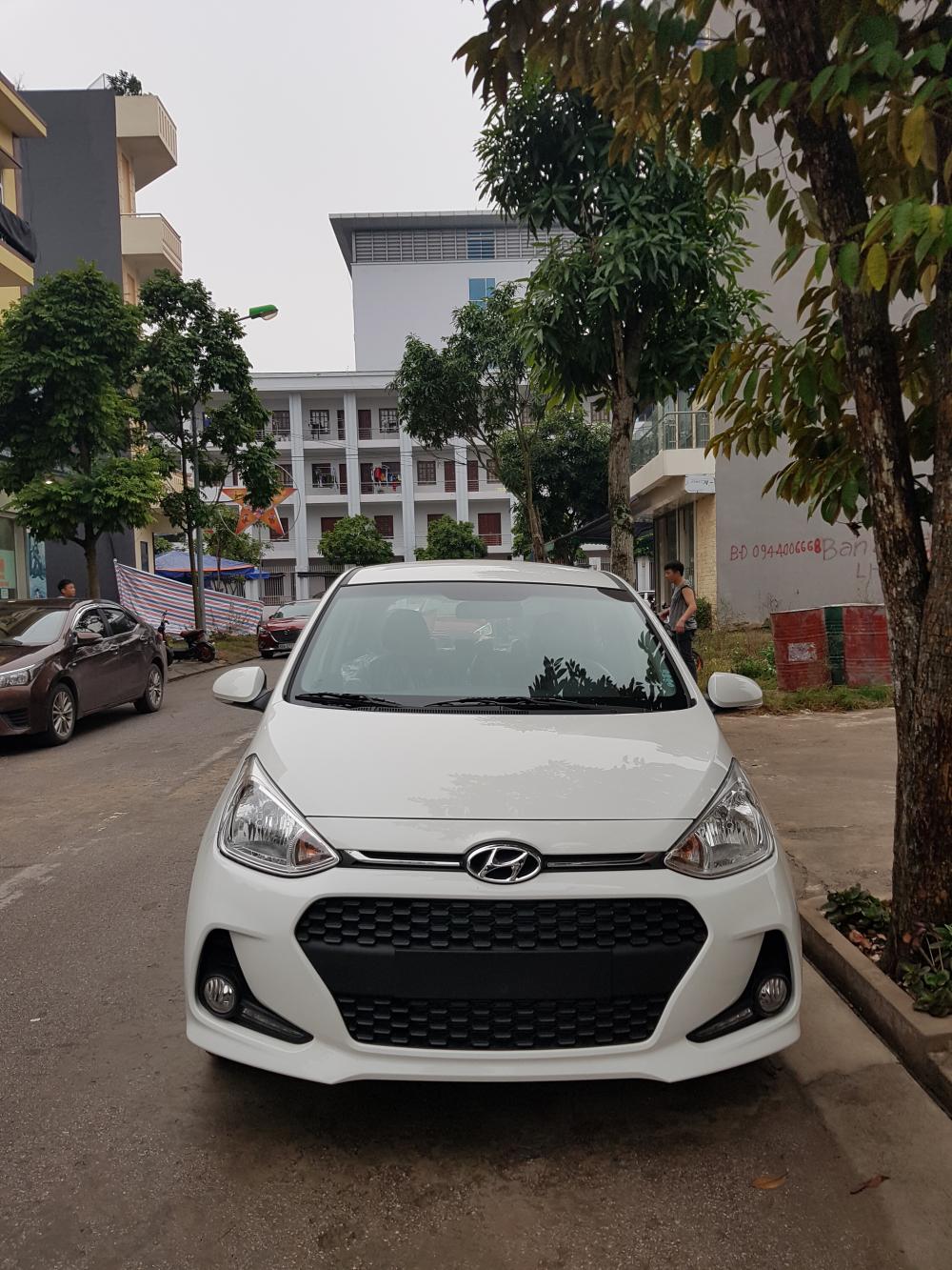 Hyundai Premio 1.0 MT 2017 - Bán xe Hyundai Grand i10 2018 trắng Bắc Giang, LH: Thành Trung 0941.367.999 - Hỗ trợ vay 90% xe, bao đậu hồ sơ khó