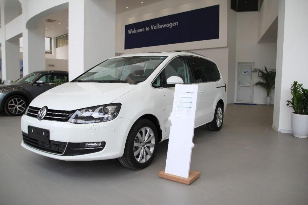 Volkswagen Sharan 2017 - Cần bán xe Volkswagen Sharan đời 2017, màu trắng, nhập khẩu
