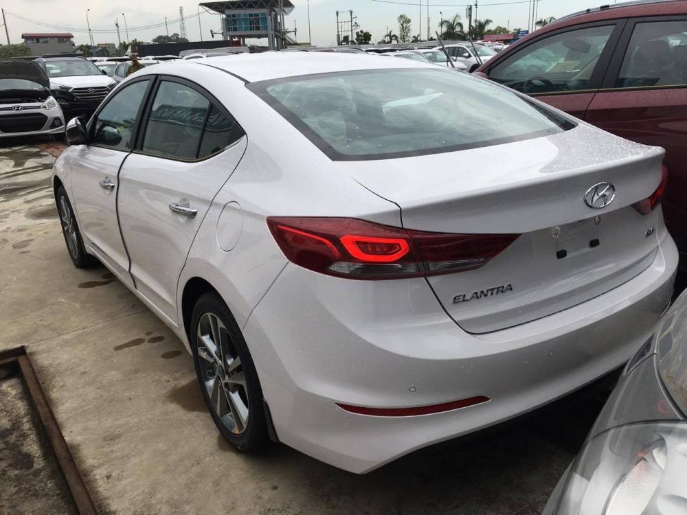 Hyundai Elantra 1.6AT 2018 - (Hyundai Giải Phóng) Hyundai Elantra 1.6 AT 2018, giá ưu đãi, giao xe ngay