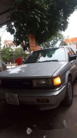 Nissan Bluebird 1987 - Bán Nissan Bluebird đời 1987, màu bạc