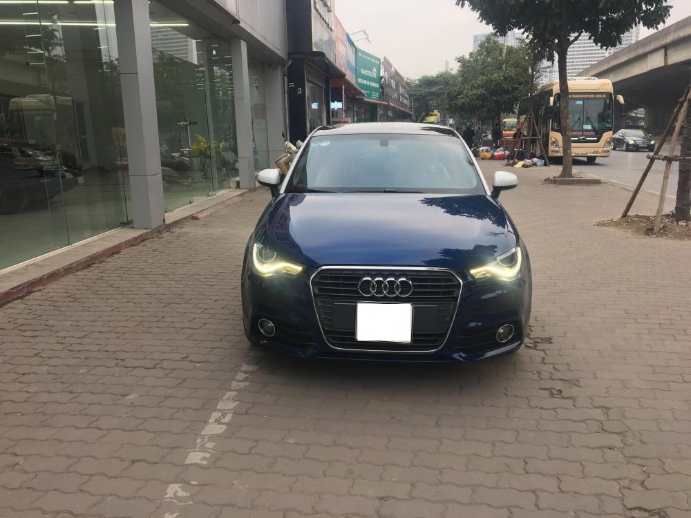 Audi A1 2010 - Cần bán xe Audi A1 màu xanh, xe nhập khẩu, giá tốt