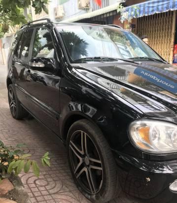 Mercedes-Benz ML Class ML 320 2003 - Cần bán xe Mercedes ML 320 đời 2003, màu đen, giá chỉ 315 triệu