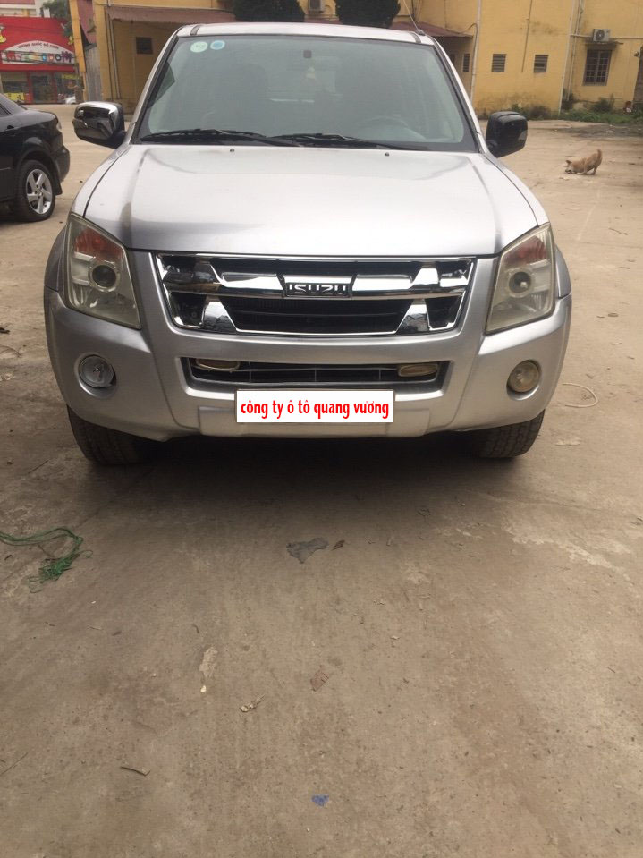 Isuzu Dmax 2008 - Cần bán Isuzu Dmax đời 2008, màu bạc