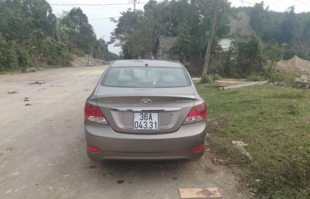 Hyundai Accent   2012 - Chính chủ bán Hyundai Accent đời 2012, màu nâu