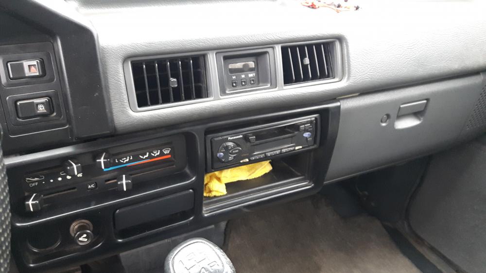 Mitsubishi L300 2001 - Bán xe Mitsubishi L300, 9 chỗ đẹp nhất Miền Trung