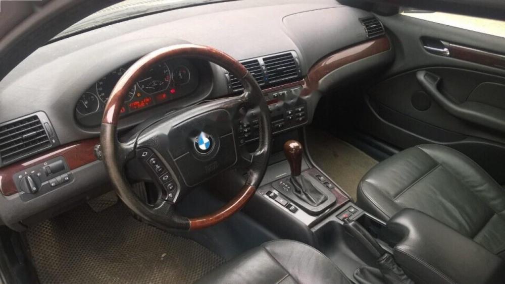 BMW 3 Series 325i 2005 - Bán xe BMW 3 Series 325i đời 2005, xe nhập, giá chỉ 328 triệu