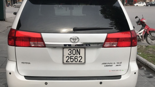 Toyota Sienna XLE 3.3 AT 2003 - Bán Toyota Sienna XLE 3.3 AT đời 2003, màu trắng, xe nhập