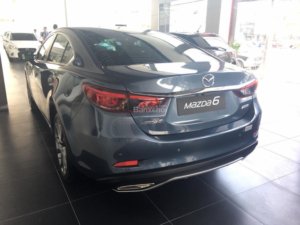 Mazda 6 2.0L Facelift 2018 - Bán Mazda 6 2018 2.0L Facelift, chỉ từ 819 triệu, đủ màu, giao xe ngay, ưu đãi khủng, hỗ trợ trả góp 95%