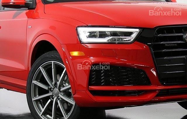 Audi Q3 Plus 2017 - Bán ô tô Audi Q3 Plus sản xuất 2017, màu đỏ, nhập khẩu nguyên chiếc