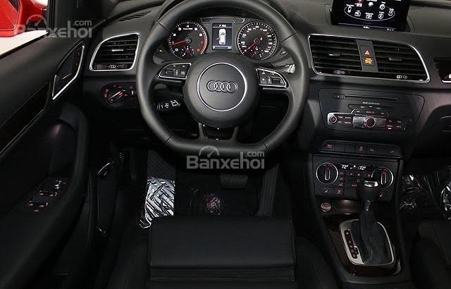 Audi Q3 Plus 2017 - Bán ô tô Audi Q3 Plus sản xuất 2017, màu đỏ, nhập khẩu nguyên chiếc