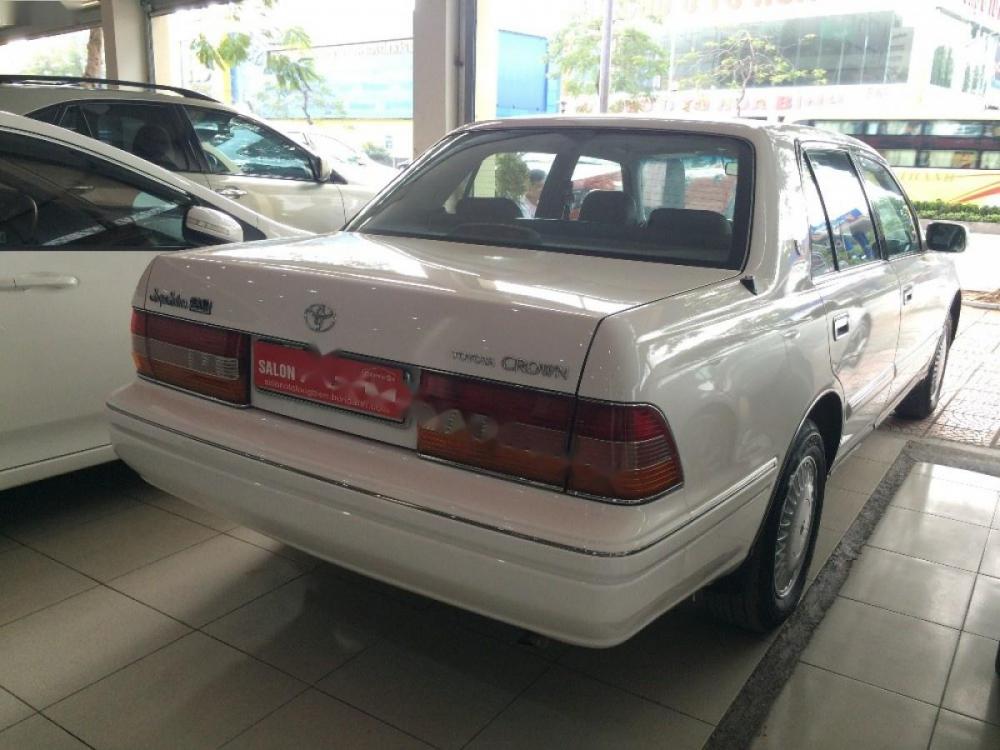 Toyota Crown 1999 - Bán ô tô Toyota Crown sản xuất năm 1999, màu trắng, xe nhập chính chủ