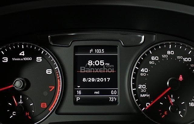 Audi Q3 Plus 2017 - Bán ô tô Audi Q3 Plus sản xuất 2017, màu đỏ, nhập khẩu nguyên chiếc