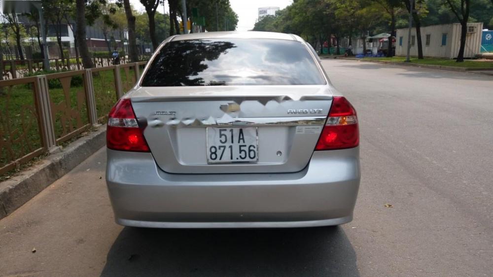 Chevrolet Aveo LTZ 1.5 AT 2014 - Bán ô tô Chevrolet Aveo LTZ 1.5 AT đời 2014, màu bạc xe gia đình