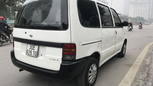 Nissan Serena   2.3 MT  2001 - Cần bán xe Nissan Serena 2.3 MT sản xuất năm 2001, màu trắng