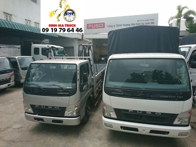 Mitsubishi Canter 4.7 2017 - Bán xe Mitsubishi Canter 4.7 chở kính đời 2017, màu bạc giá rẻ