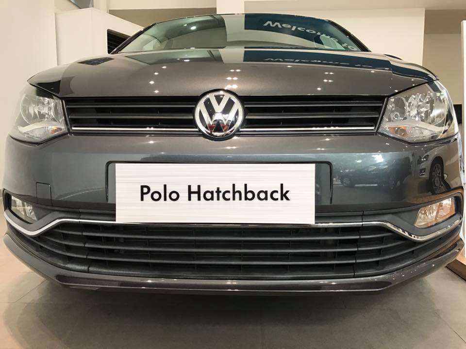 Volkswagen Polo 1.6L 2017 - Bán Volkswagen Polo Hatchback đời 2017, màu đen, nhập khẩu chính hãng LH: 0933.365.188