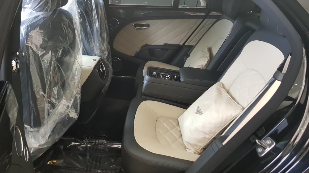 Bentley Mulsanne 2015 - Bán Bentley Mulsanne Speed sản xuất năm 2015, màu đen, nhập khẩu