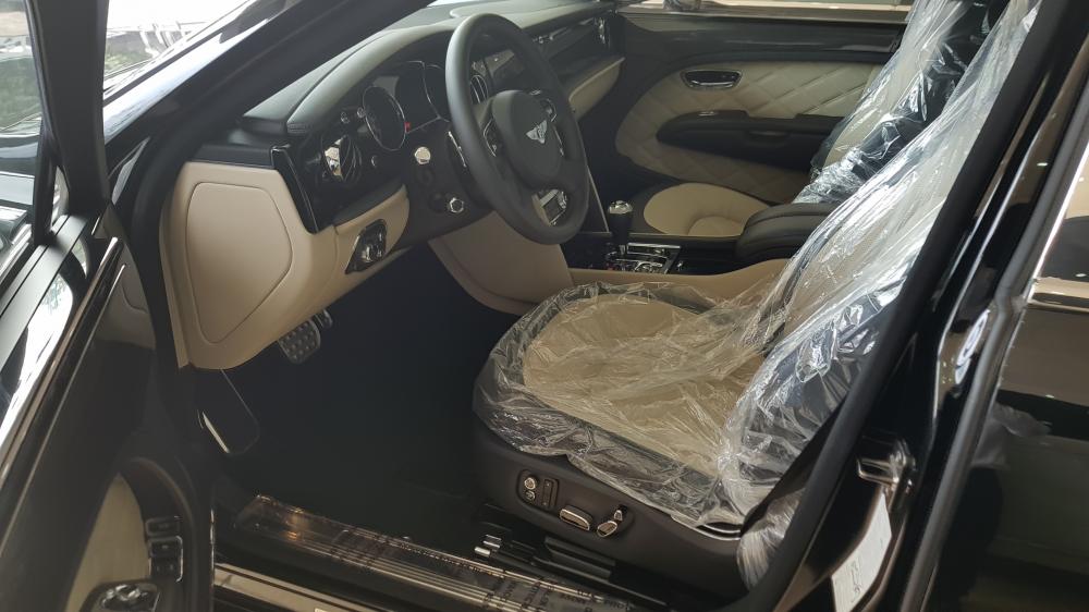 Bentley Mulsanne 2015 - Bán Bentley Mulsanne Speed sản xuất năm 2015, màu đen, nhập khẩu