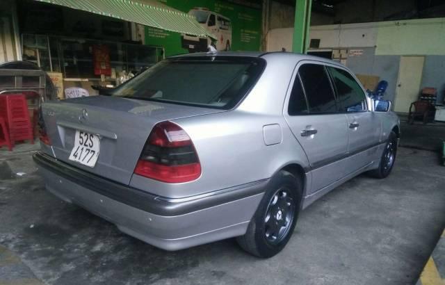 Mercedes-Benz C class C200 Elegane 1999 - Chính chủ bán Mercedes C200 Elegane năm SX 1999, màu bạc