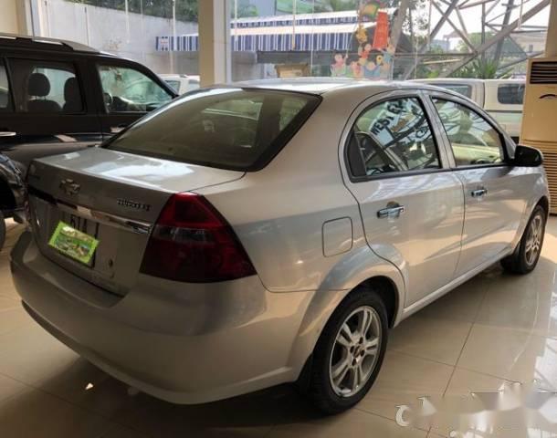 Chevrolet Aveo 1.5LT 2013 - Bán Chevrolet Aveo 1.5LT sản xuất năm 2013, màu bạc như mới, giá 298tr