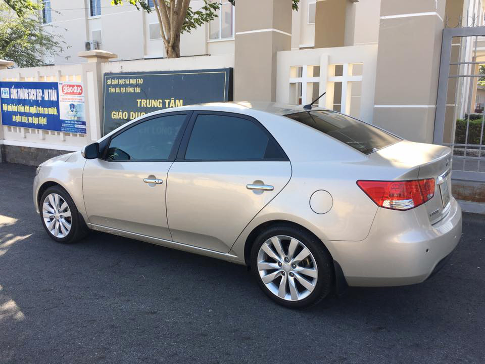 Kia Forte SX AT 1.6 2012 - Bán Kia Forte 2012, màu vàng cát