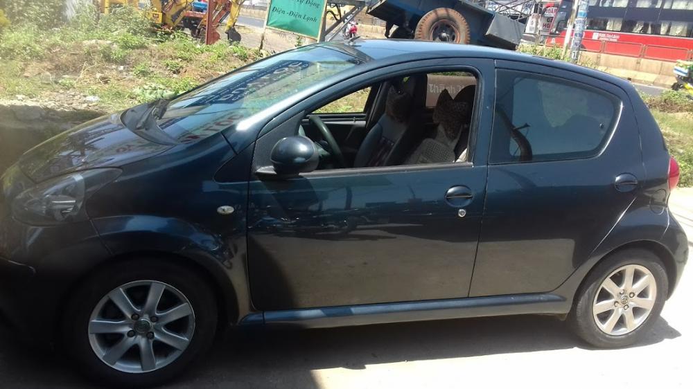 Toyota Aygo 2006 - Cần bán Toyota Aygo sản xuất năm 2006, màu đen, nhập khẩu, giá 285tr