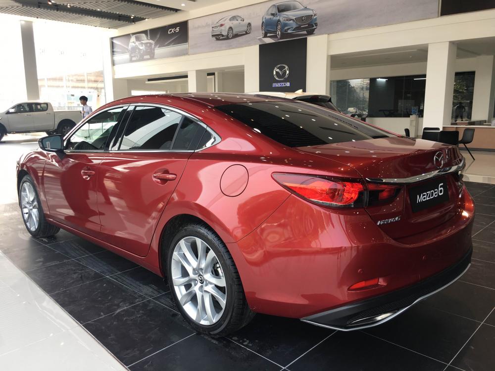 Mazda 6   2.0 2018 - Chính sách giá tháng 4/2018 Mazda 6 2.0 2018, đủ màu, ưu đãi khủng, hỗ trợ trả góp 85%- LH 0981.485.819