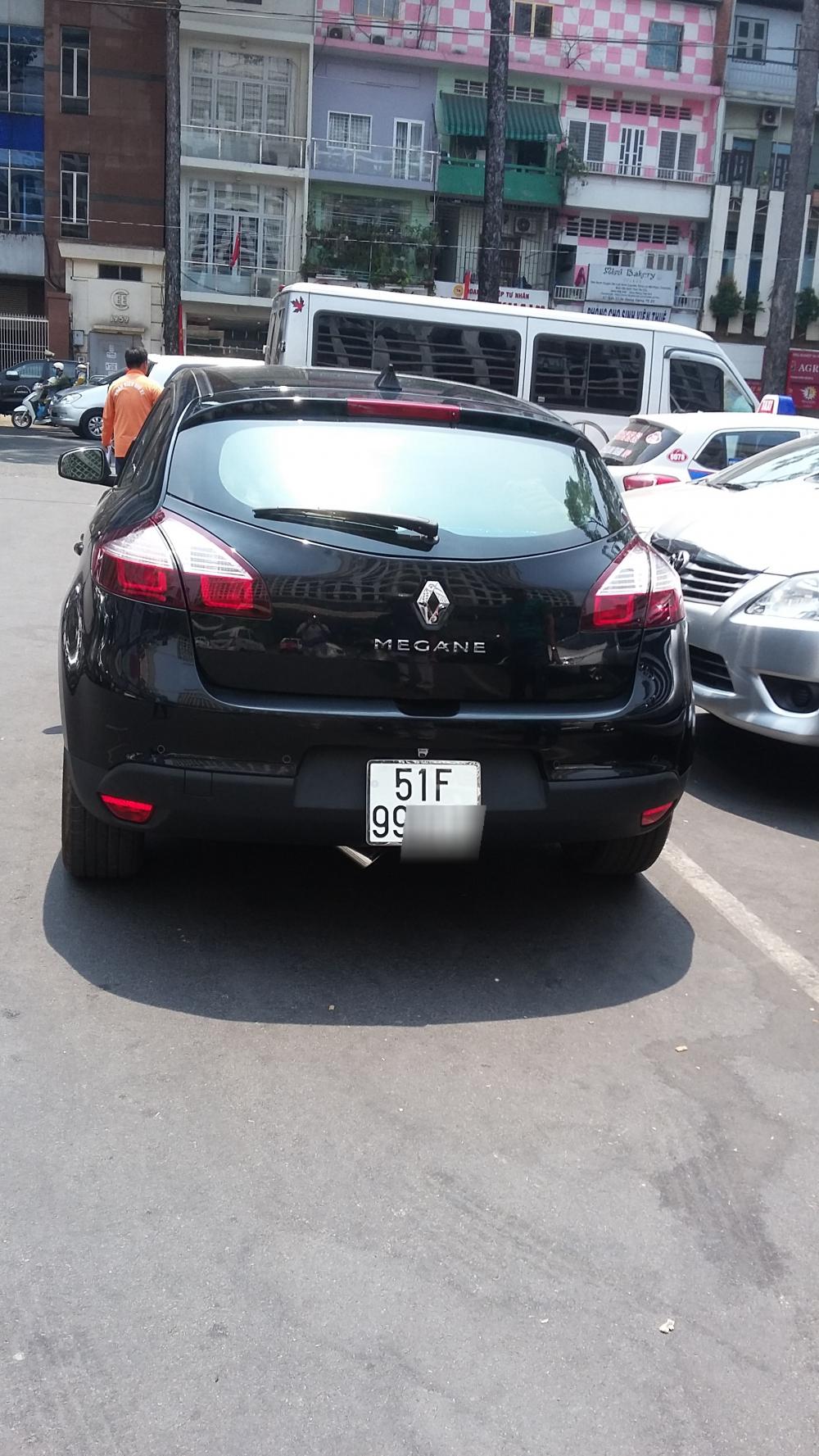 Renault Megane 2 2016 - Cần bán xe Renault Megane 2 đời 2016, màu đen, nhập khẩu