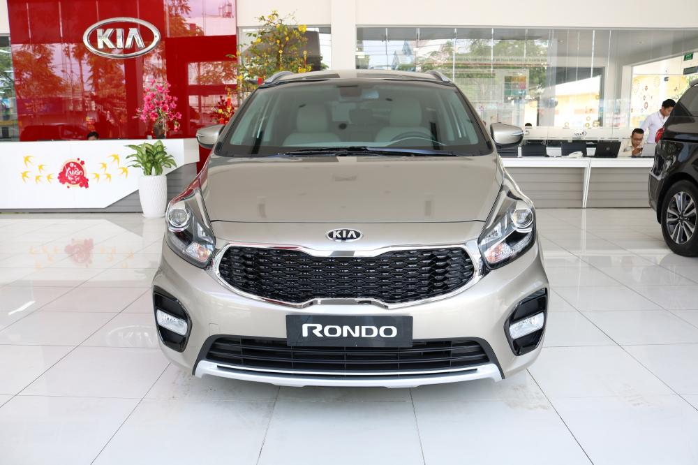 Kia Rondo GAT 2018 - Kia Gò Vấp bán xe Kia Rondo GAT sản xuất năm 2018