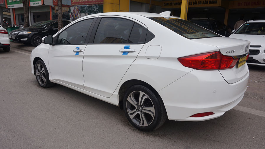 Honda City 2015 - Cần bán xe Honda City năm sản xuất 2015, màu trắng, giá chỉ 525 triệu