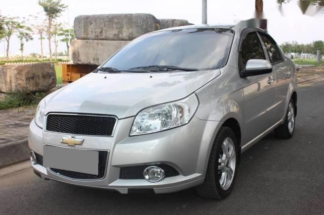 Chevrolet Aveo  1.5LT 2015 - Bán Chevrolet Aveo 1.5LT sản xuất năm 2015, màu bạc