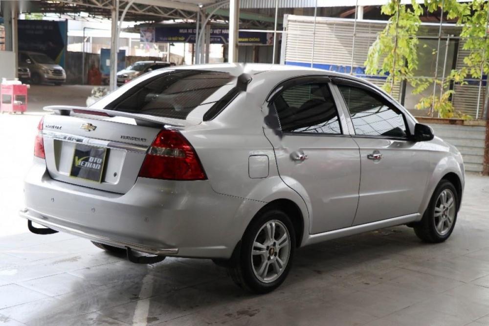 Chevrolet Aveo LTZ 1.5 AT 2015 - Bán ô tô Chevrolet Aveo LTZ 1.5 AT năm 2015, màu bạc, giá 356tr