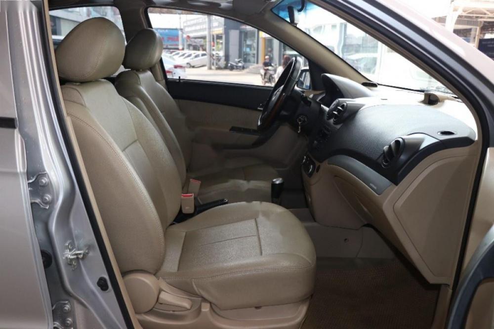 Chevrolet Aveo LTZ 1.5 AT 2015 - Bán ô tô Chevrolet Aveo LTZ 1.5 AT năm 2015, màu bạc, giá 356tr
