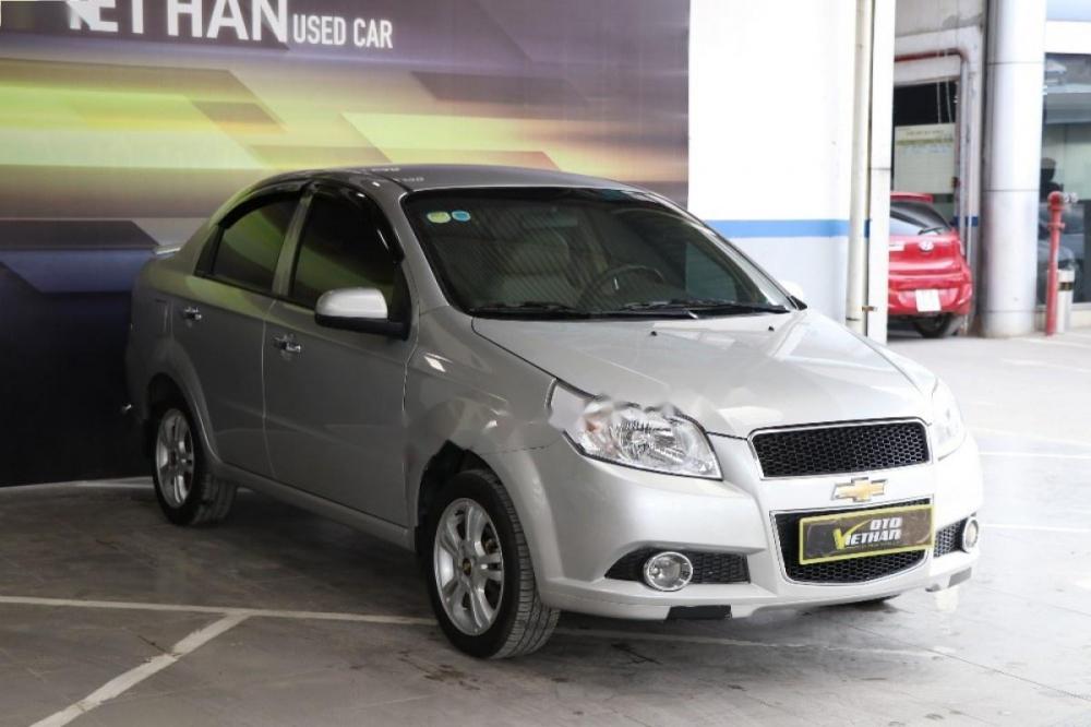 Chevrolet Aveo LTZ 1.5 AT 2015 - Bán ô tô Chevrolet Aveo LTZ 1.5 AT năm 2015, màu bạc, giá 356tr