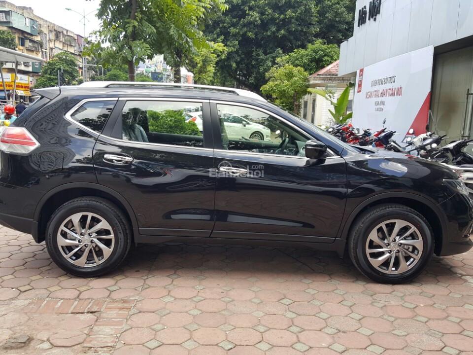 Nissan X trail SV 2.5L 2016 - Bán xe Nissan X Trail 2.5CVT, nhập khẩu linh kiện, khuyến mại hấp dẫn nhất