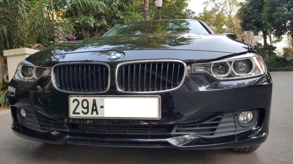 BMW 3 Series 320i 2013 - Bán ô tô BMW 3 Series đời 2013, màu đen, nhập khẩu