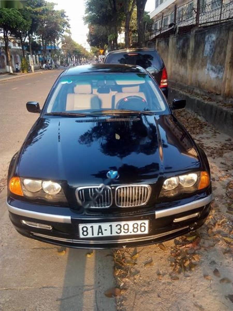 BMW 3 Series 318i 2001 - Cần bán lại xe BMW 3 Series 318i năm sản xuất 2001, màu đen, nhập khẩu nguyên chiếc số sàn