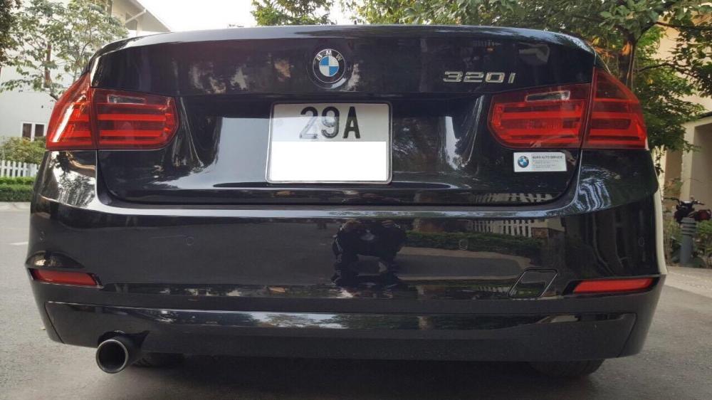 BMW 3 Series 320i 2013 - Bán ô tô BMW 3 Series đời 2013, màu đen, nhập khẩu