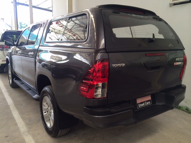 Toyota Hilux E 2014 - Cần bán xe Toyota Hilux E đời 2014, màu xám, nhập khẩu