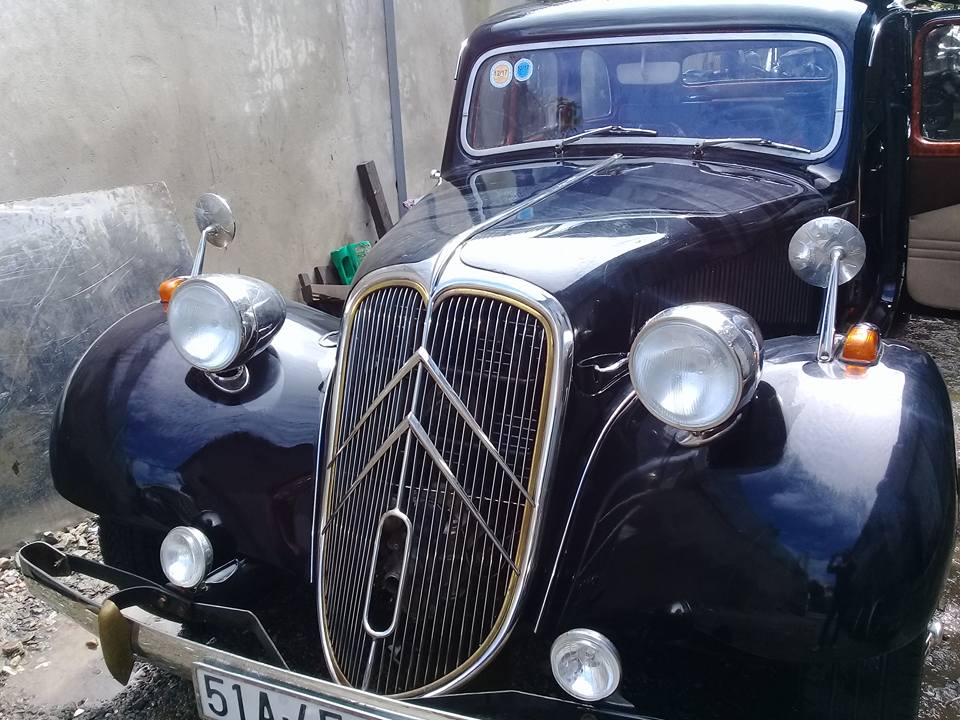 Citroen AX LX 1943 - Bán xe ô tô cổ Citroen Traction Avant 1943 màu đen