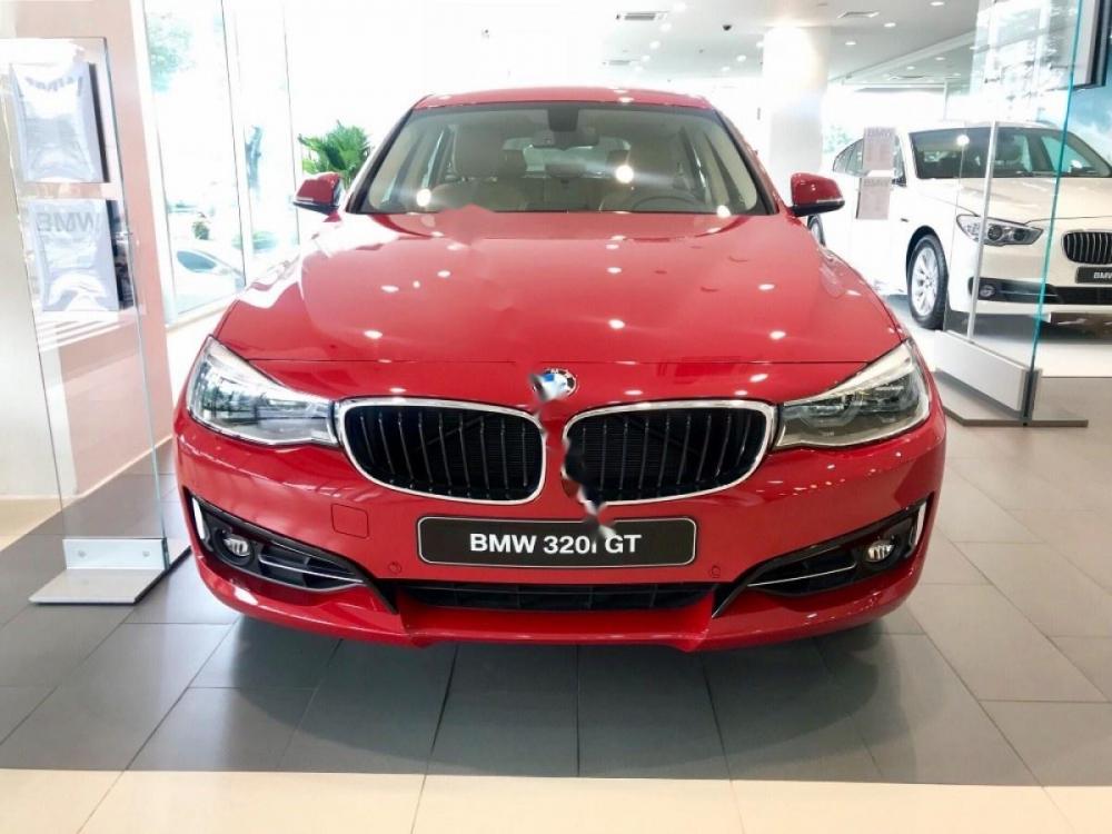 BMW 3 Series 320i GT 2017 - Bán BMW 3 Series 320i GT 2017, màu đỏ, nhập khẩu