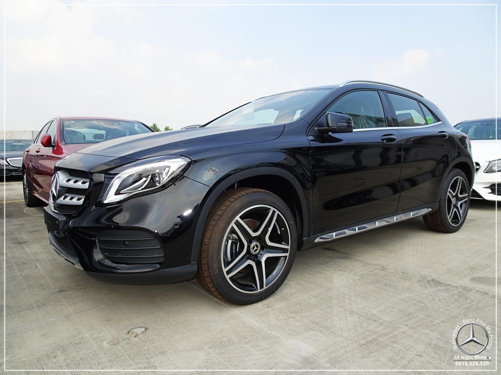 Mercedes-Benz GLA-Class GLA250 2018 - Bán Mercedes-Benz GLA 250 4 Matic - Xe SUV nhập khẩu - Hỗ trợ bank 80% - Ưu đãi lớn Tết 2020- LH: 0919 528 520